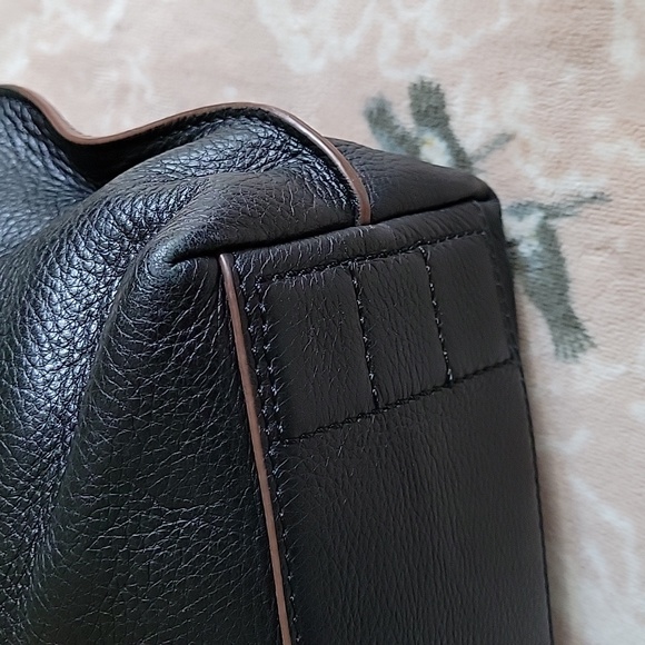 Black leather Fossil Crossbody bag - Picture 3 of 16